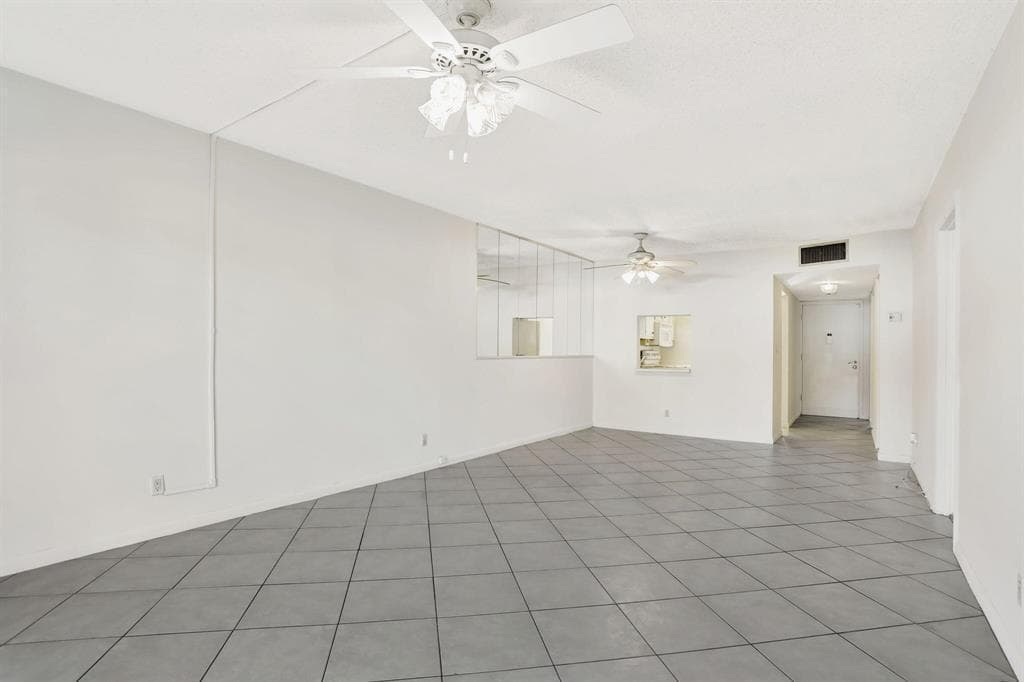 860 SE 6th Avenue 303, Deerfield Beach, FL 33441 — photo 21 of 35