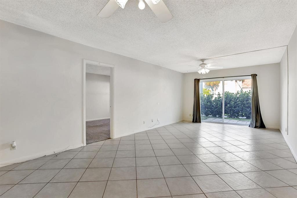 860 SE 6th Avenue 303, Deerfield Beach, FL 33441 — photo 22 of 35