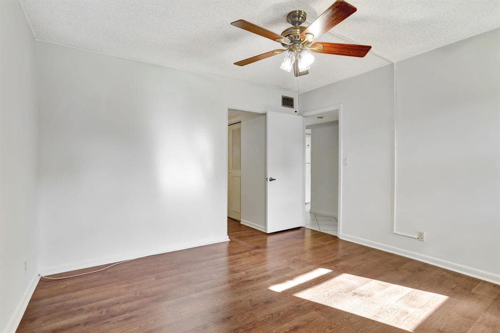 860 SE 6th Avenue 303, Deerfield Beach, FL 33441 — photo 26 of 35