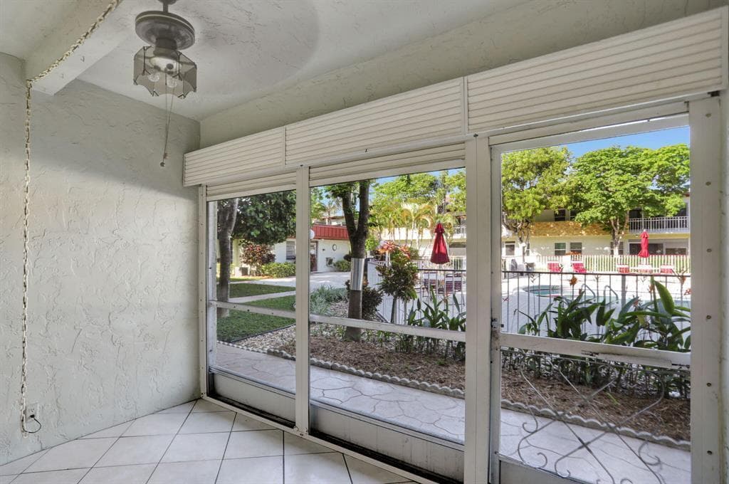 860 SE 6th Avenue 303, Deerfield Beach, FL 33441 — photo 32 of 35