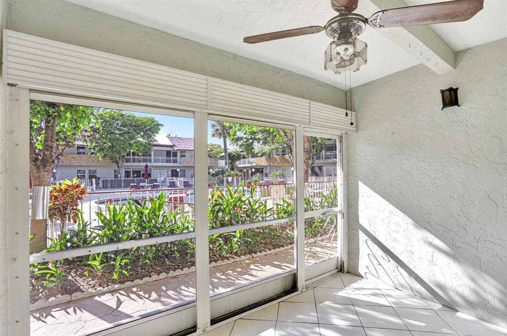 860 SE 6th Avenue 303, Deerfield Beach, FL 33441 — photo 33 of 35