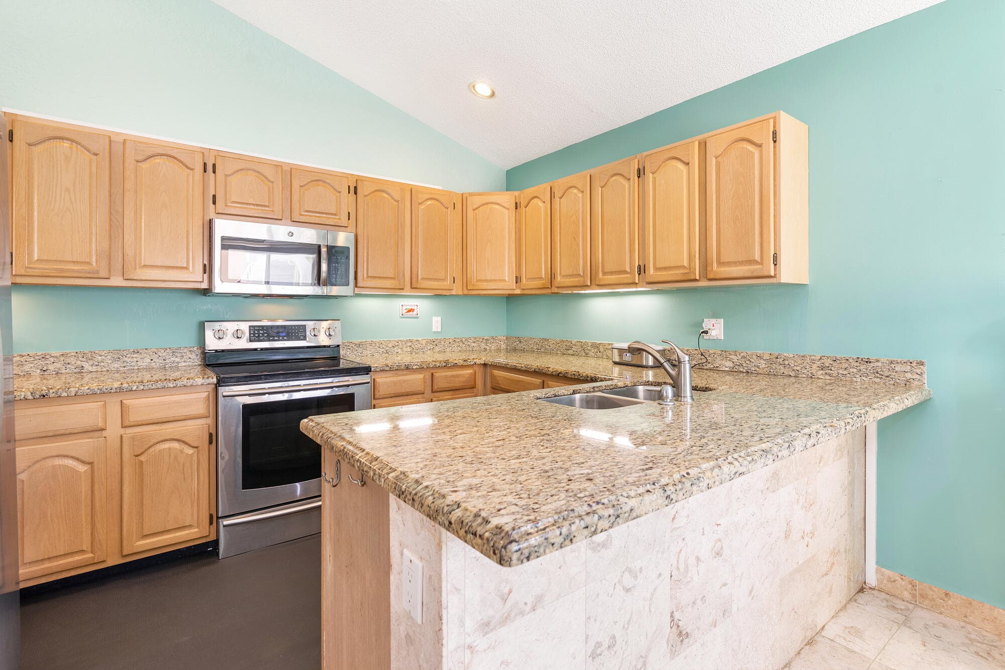 9213 Heathridge Drive, West Palm Beach, FL 33411 — photo 10 of 57
