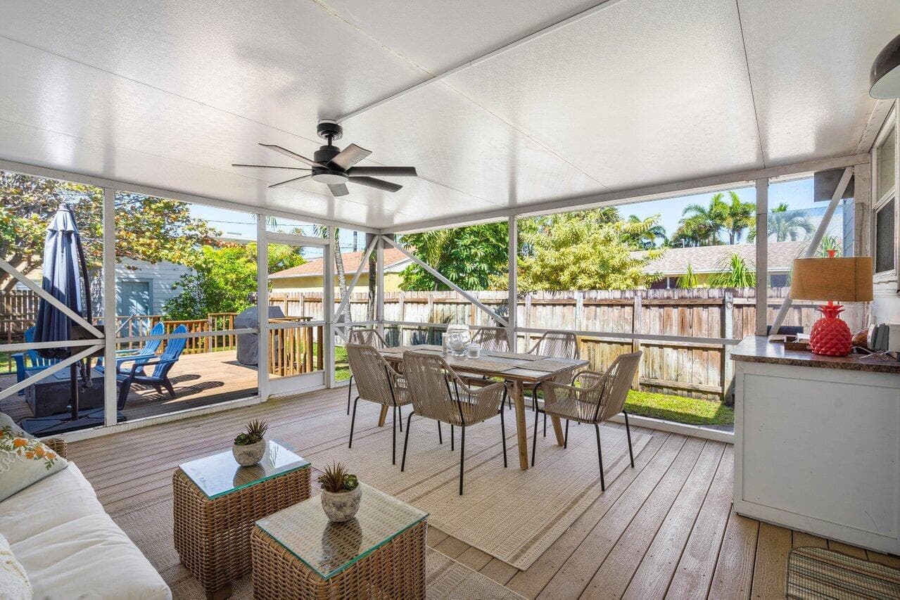 215 S Palmway, Lake Worth Beach, FL 33460 — photo 27 of 60