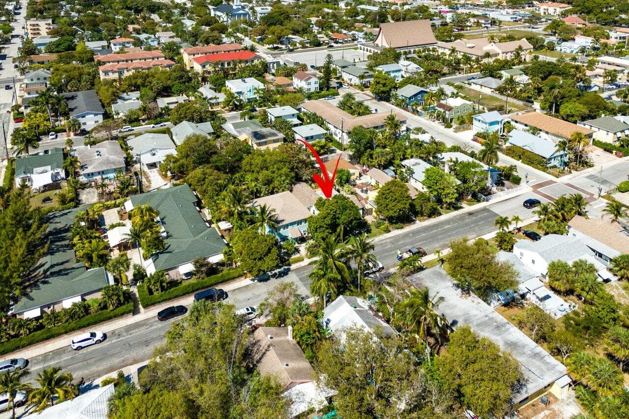 215 S Palmway, Lake Worth Beach, FL 33460 — photo 46 of 60