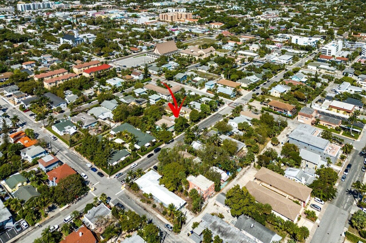 215 S Palmway, Lake Worth Beach, FL 33460 — photo 47 of 60