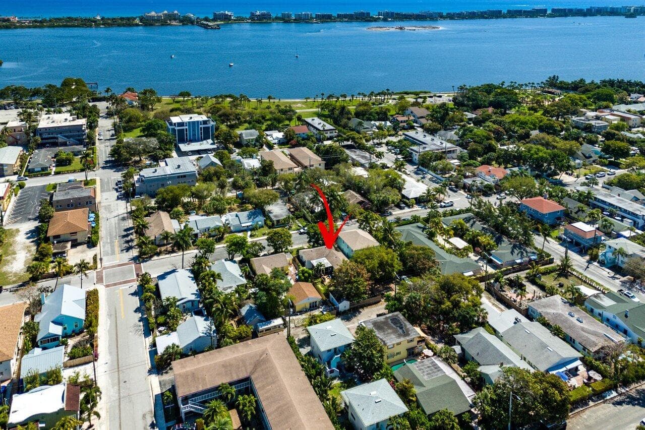 215 S Palmway, Lake Worth Beach, FL 33460 — photo 41 of 60