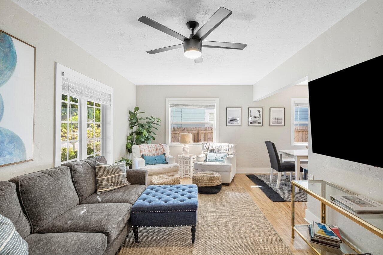 215 S Palmway, Lake Worth Beach, FL 33460 — photo 3 of 60