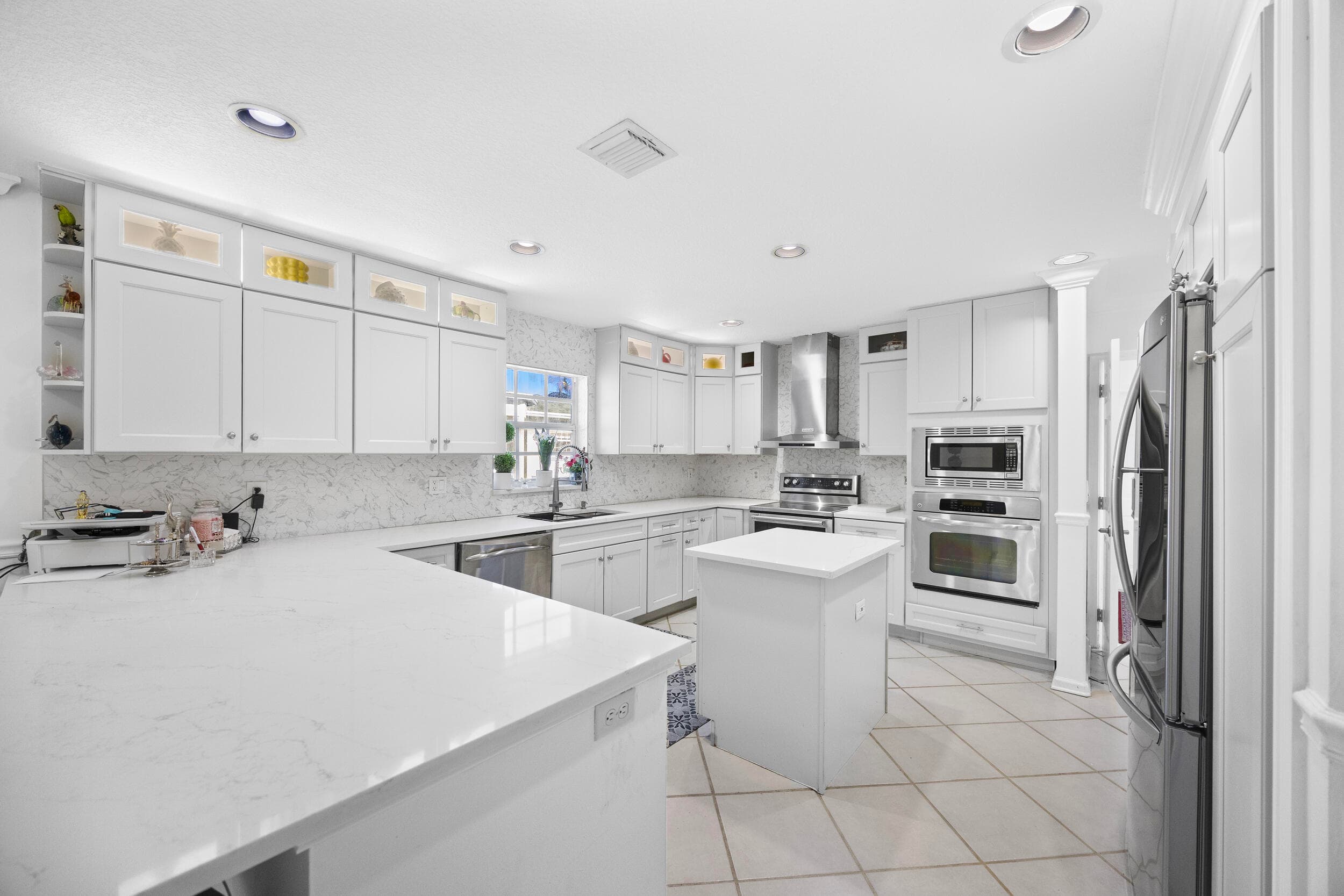 6934 Grapeview Boulevard, The Acreage, FL 33470 — photo 7 of 53