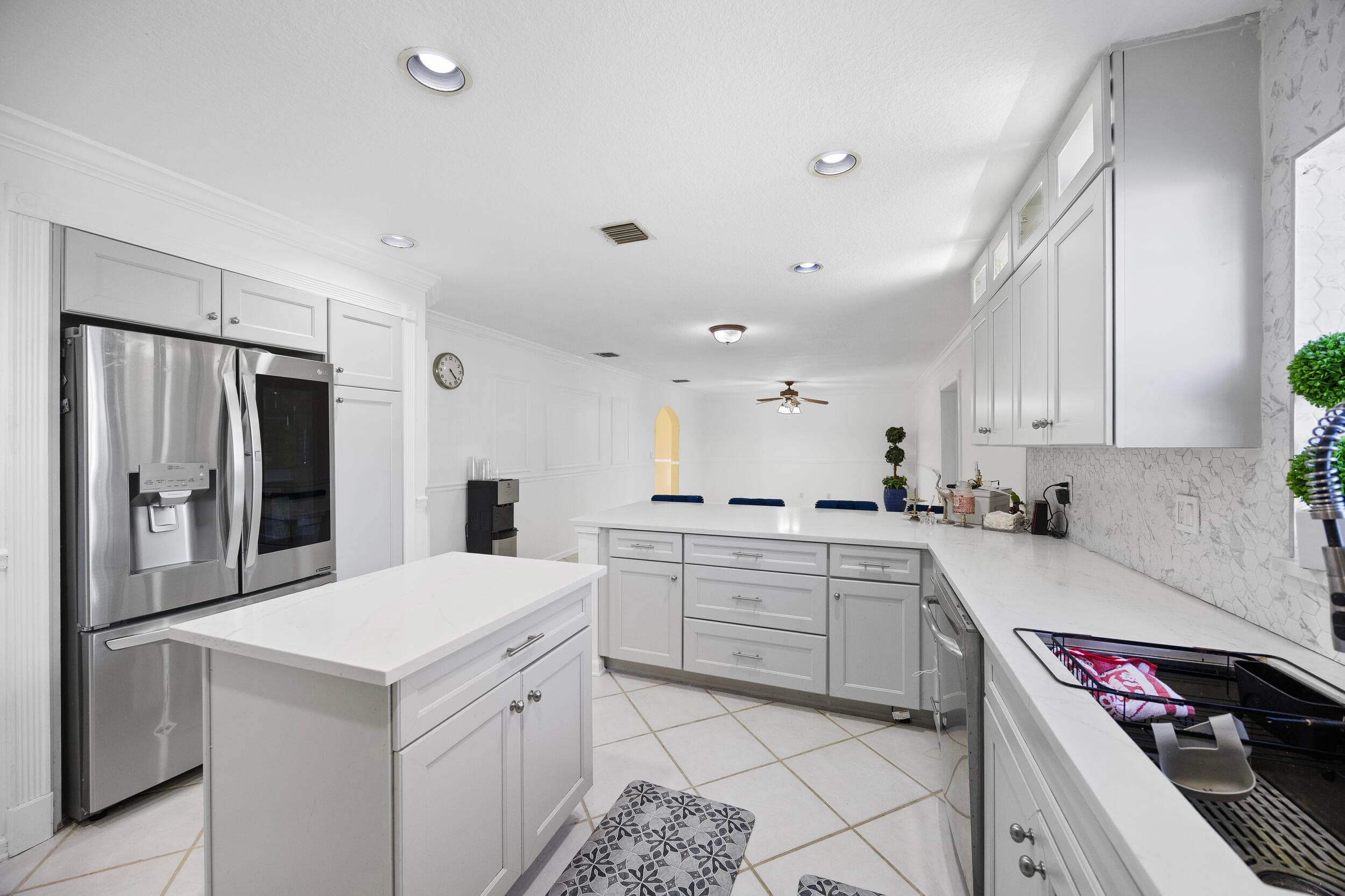 6934 Grapeview Boulevard, The Acreage, FL 33470 — photo 10 of 53