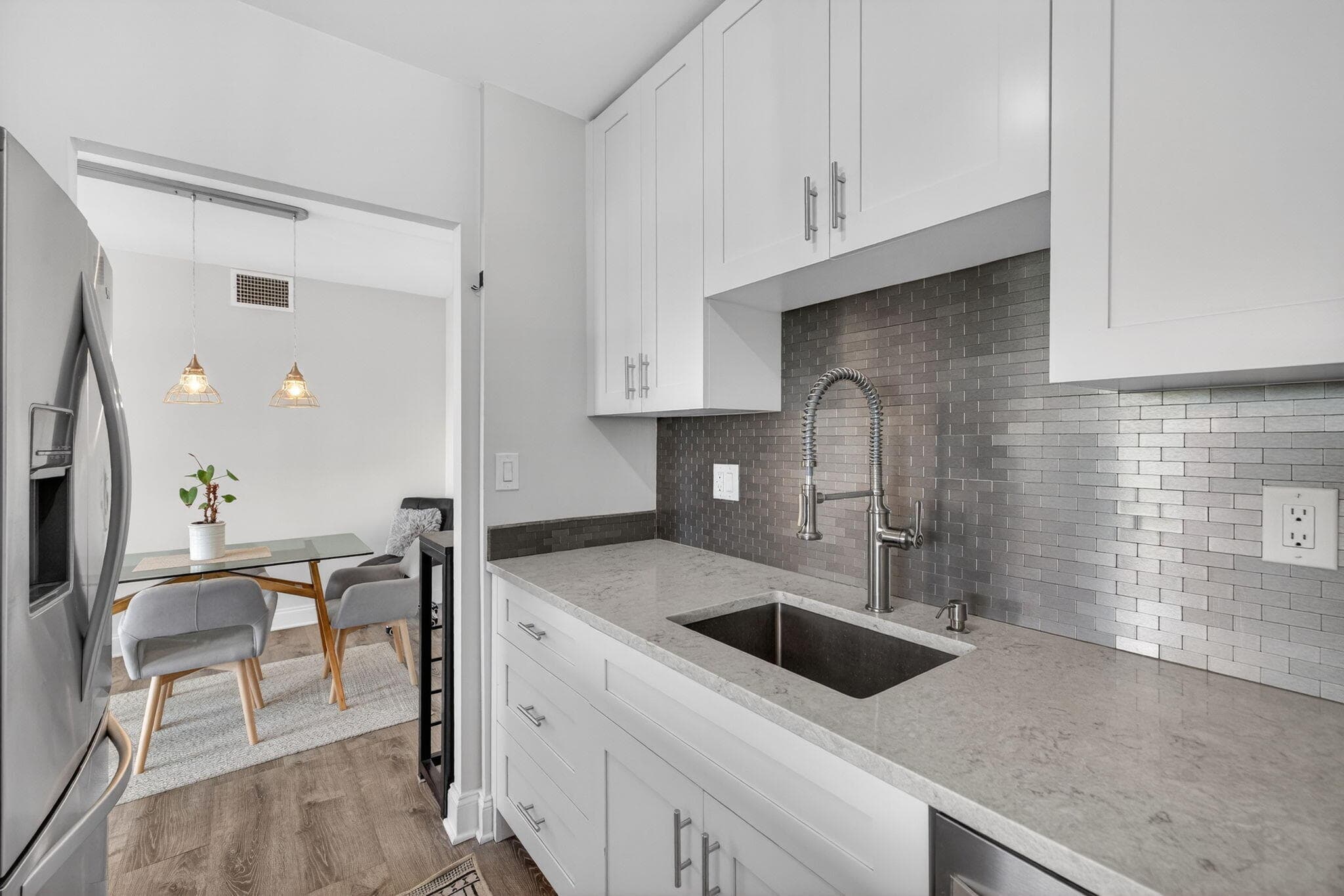 2555 NE 11th Street 609, Fort Lauderdale, FL 33304 — photo 14 of 45