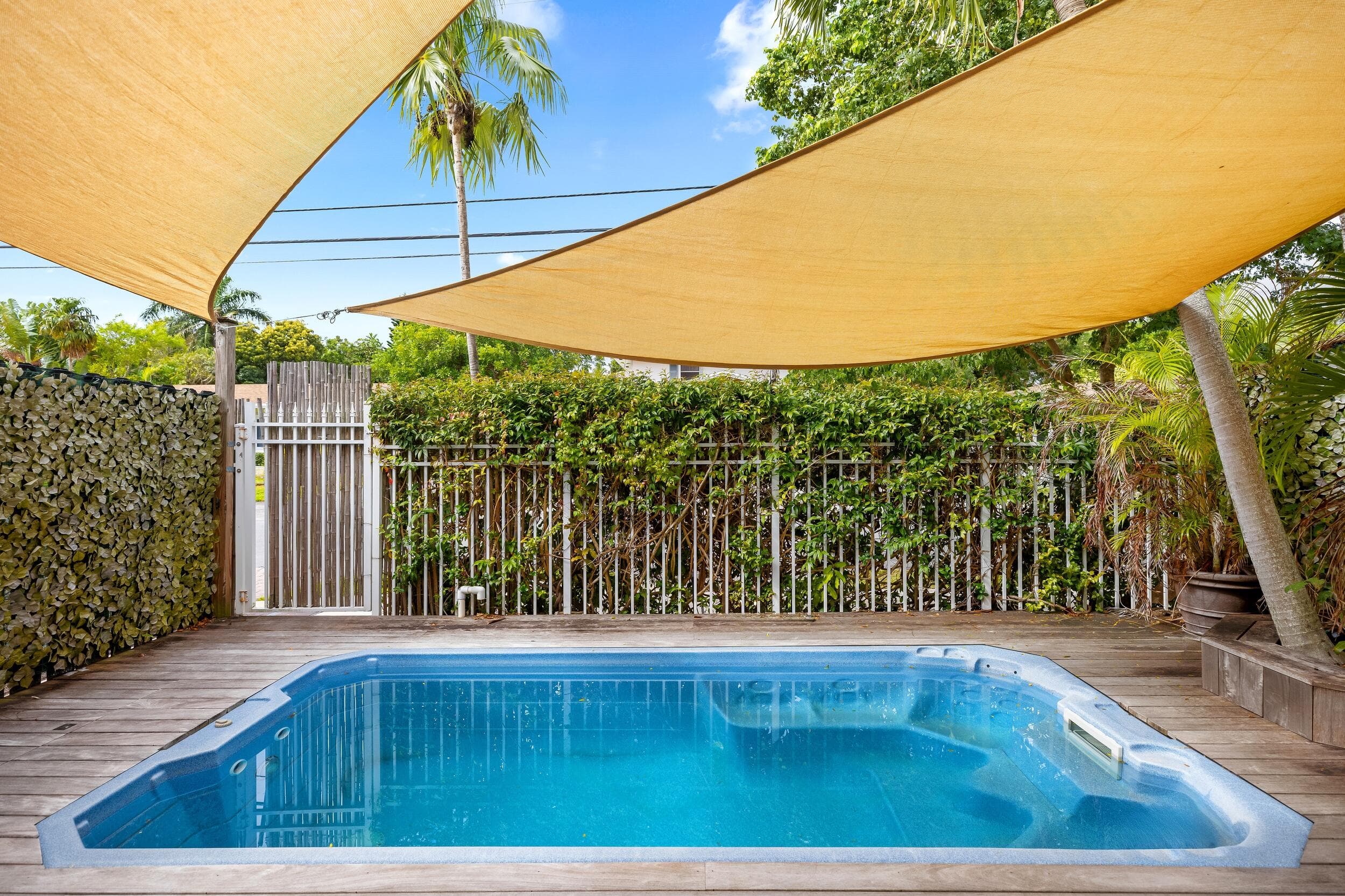 1222 NE 18th Avenue 1, Fort Lauderdale, FL 33304 — photo 28 of 33
