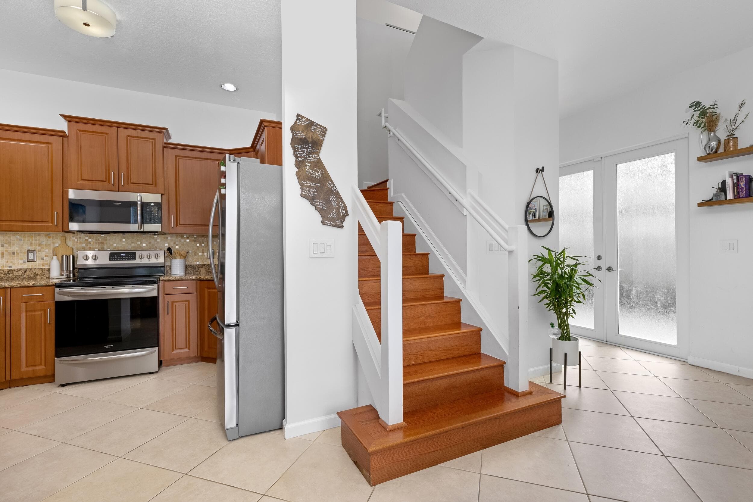 1222 NE 18th Avenue 1, Fort Lauderdale, FL 33304 — photo 15 of 33