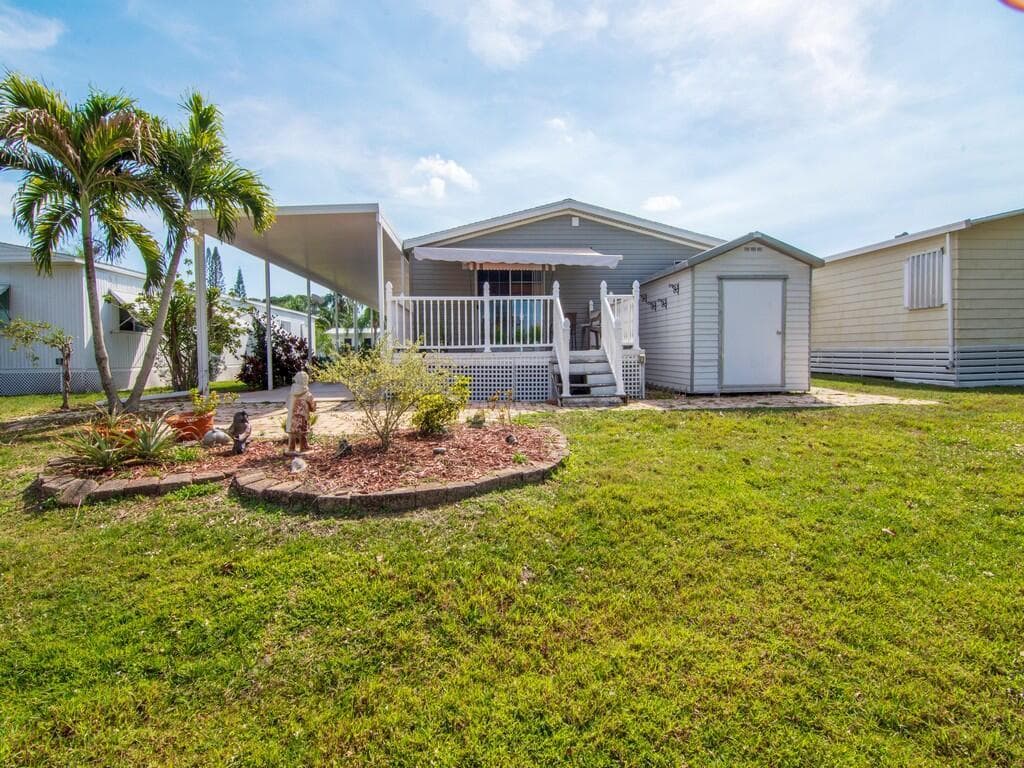 43 W Caribbean, Port St. Lucie, FL 34952 — photo 7 of 44