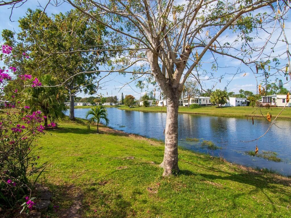 43 W Caribbean, Port St. Lucie, FL 34952 — photo 42 of 44