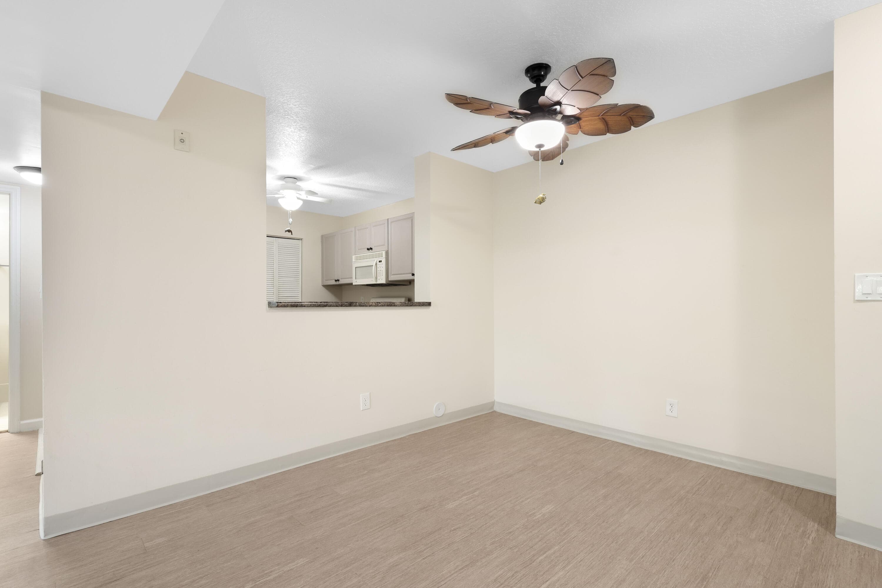 529 E Sheridan Street 2061, Dania Beach, FL 33004 — photo 10 of 33