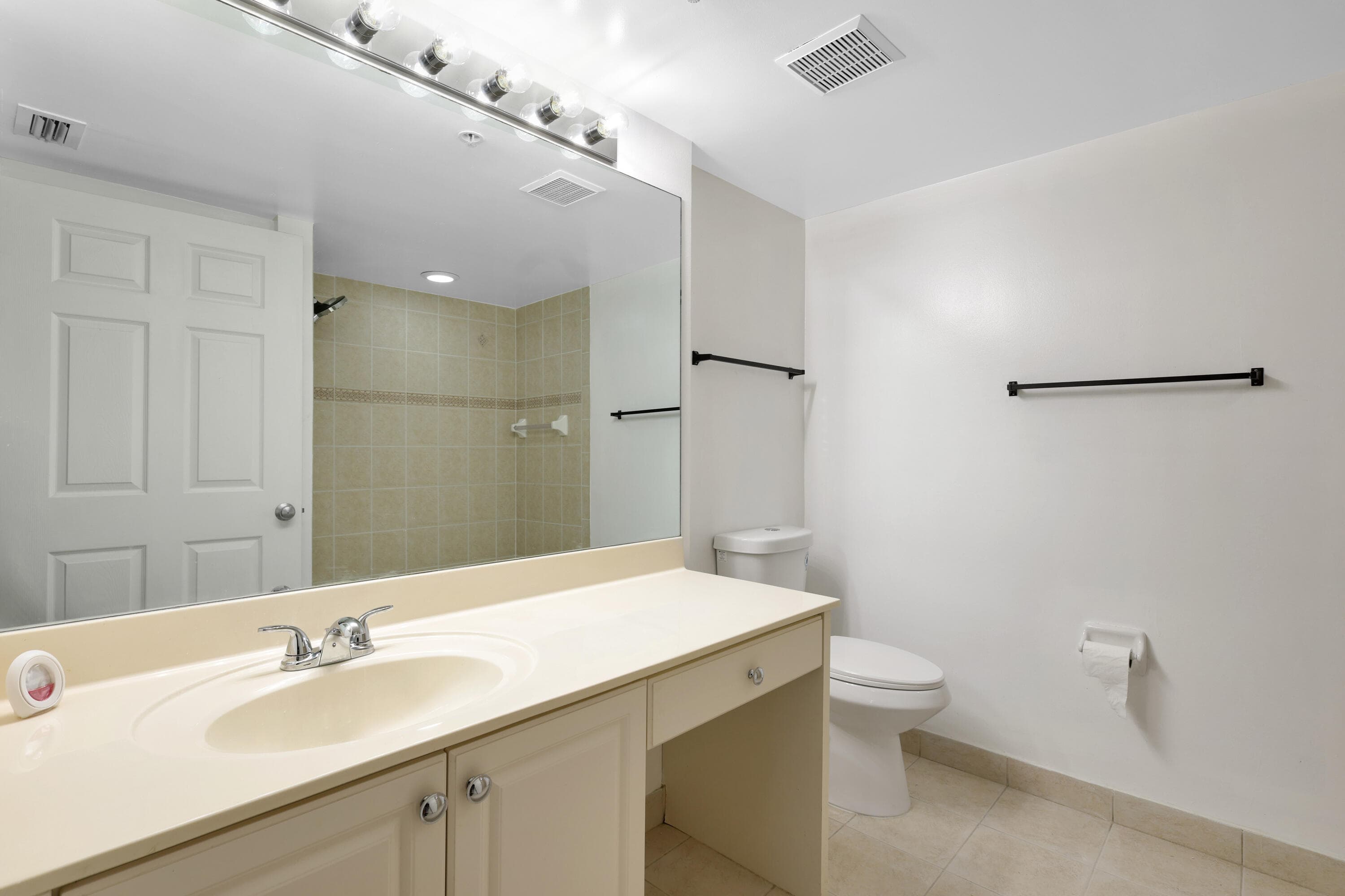 529 E Sheridan Street 2061, Dania Beach, FL 33004 — photo 24 of 33