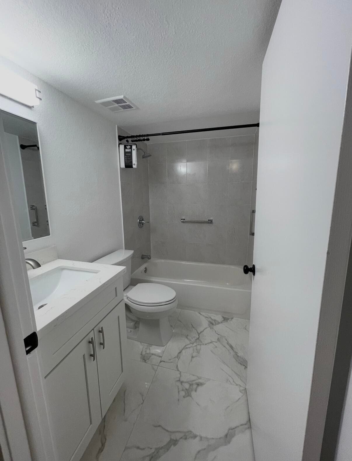 7035 NW 186th Street D508, Hialeah, FL 33015 — photo 11 of 12
