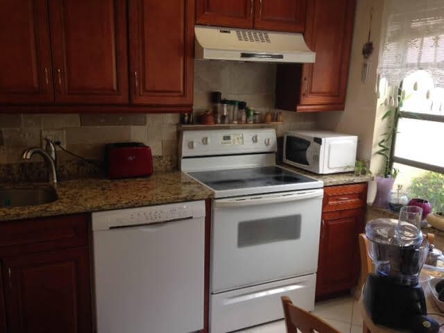 8425 Casa Del Lago C, Boca Raton, FL 33433 — photo 9 of 28