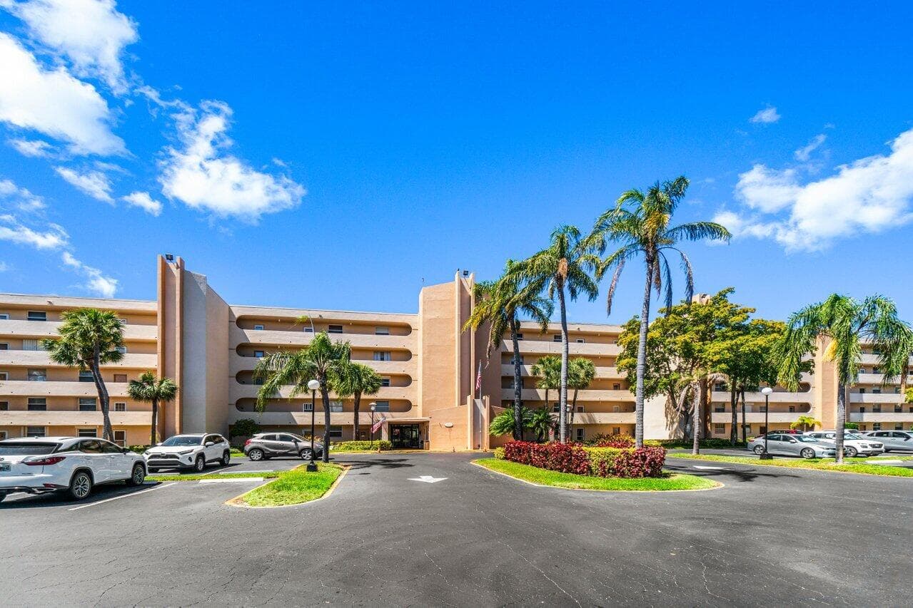 6461 NW 2nd Avenue 411, Boca Raton, FL 33487 — photo 27 of 31