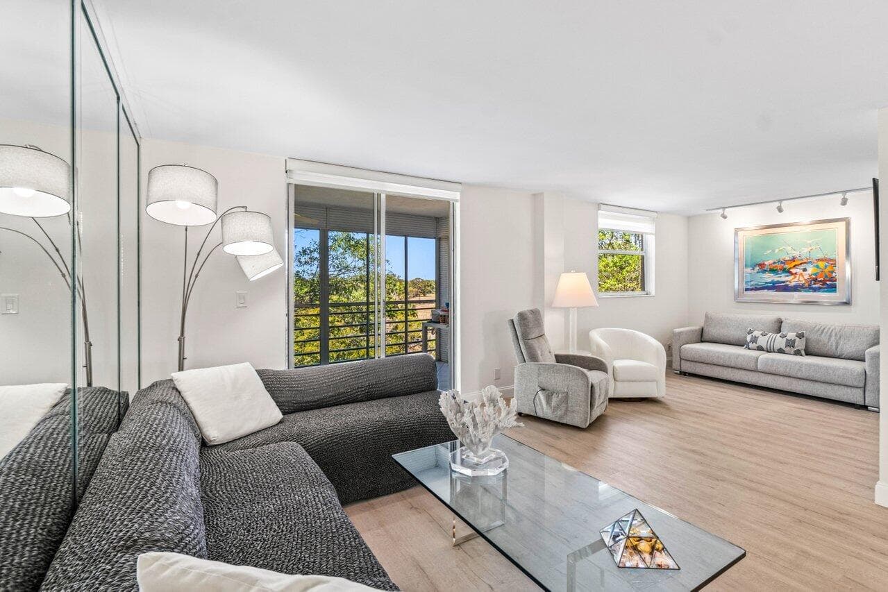 6461 NW 2nd Avenue 411, Boca Raton, FL 33487 — photo 8 of 31