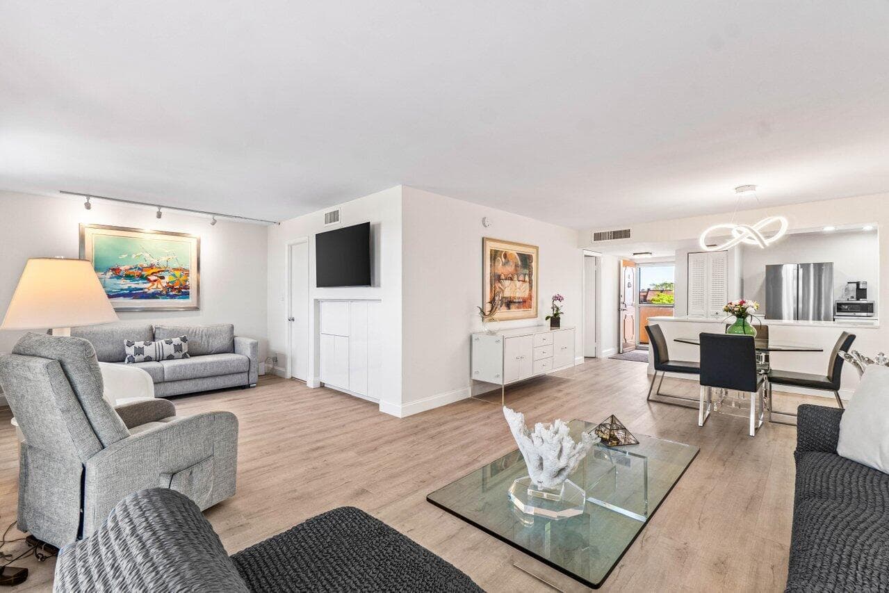 6461 NW 2nd Avenue 411, Boca Raton, FL 33487 — photo 11 of 31