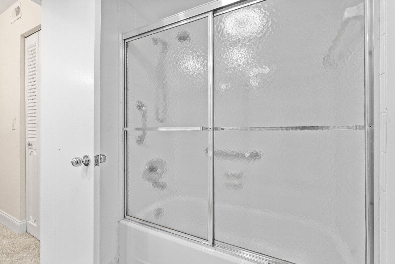 6461 NW 2nd Avenue 411, Boca Raton, FL 33487 — photo 18 of 31