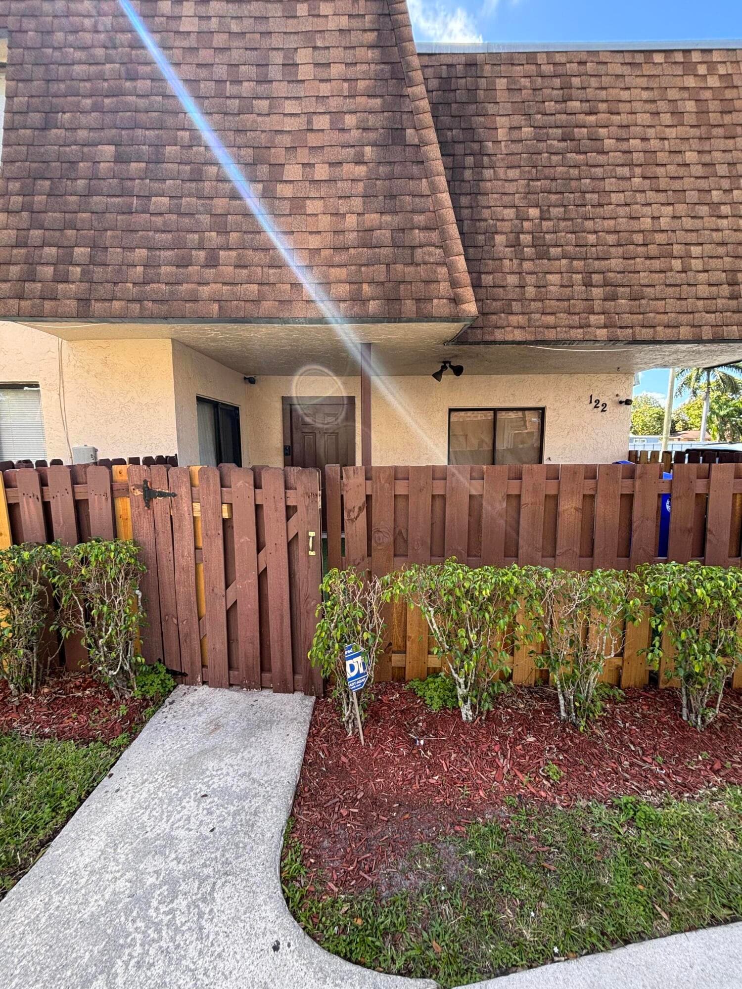 122 San Remo Boulevard 122, North Lauderdale, FL 33068 — photo 1 of 9