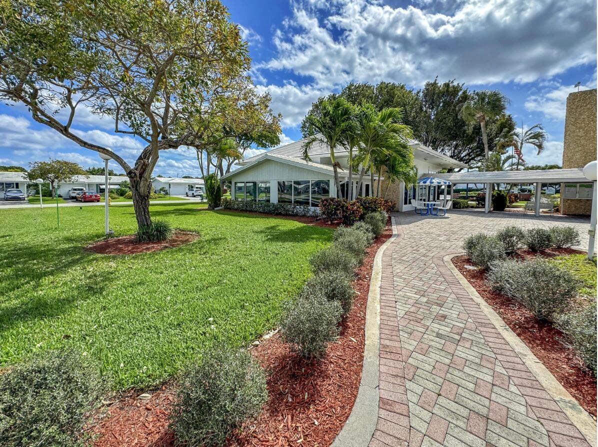 2551 W Golf Boulevard 204, Pompano Beach, FL 33064 — photo 33 of 38