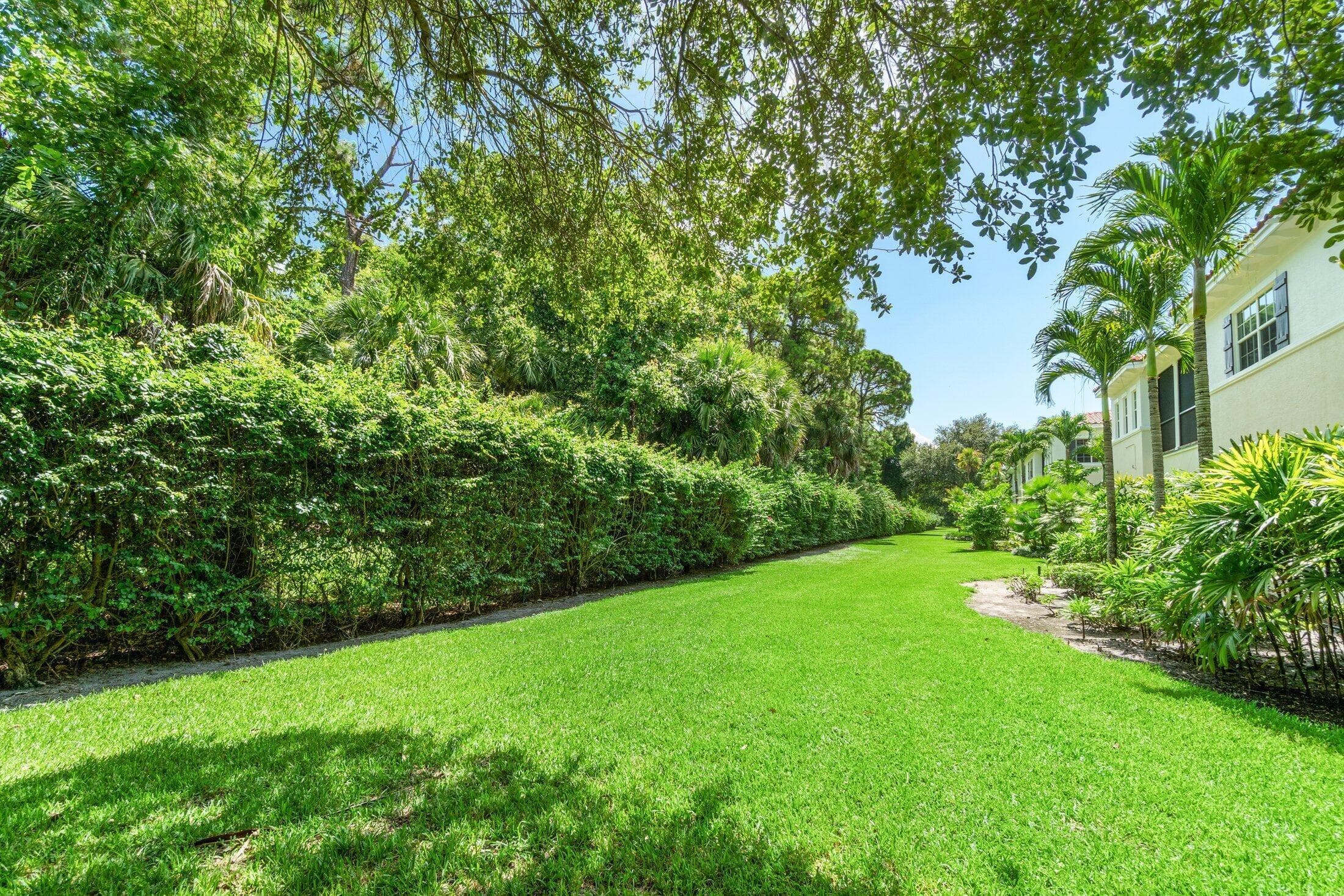 307 Chambord Terrace, Palm Beach Gardens, FL 33410 — photo 23 of 35