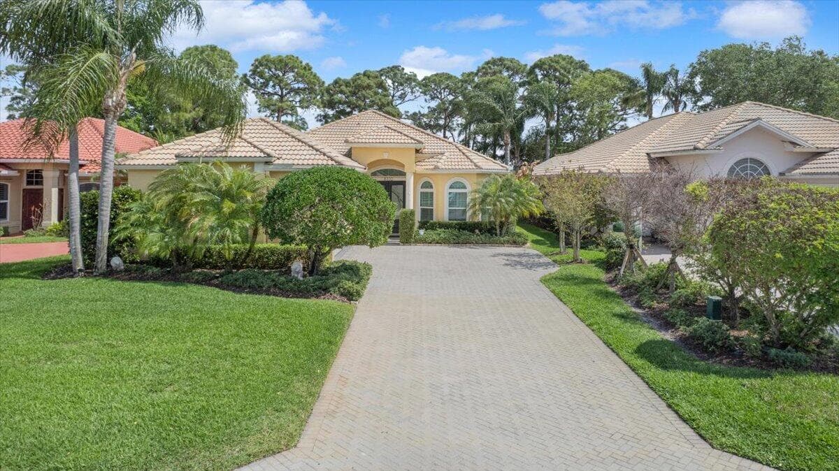 8332 Belfry Place, Port St. Lucie, FL 34986 — photo 3 of 93