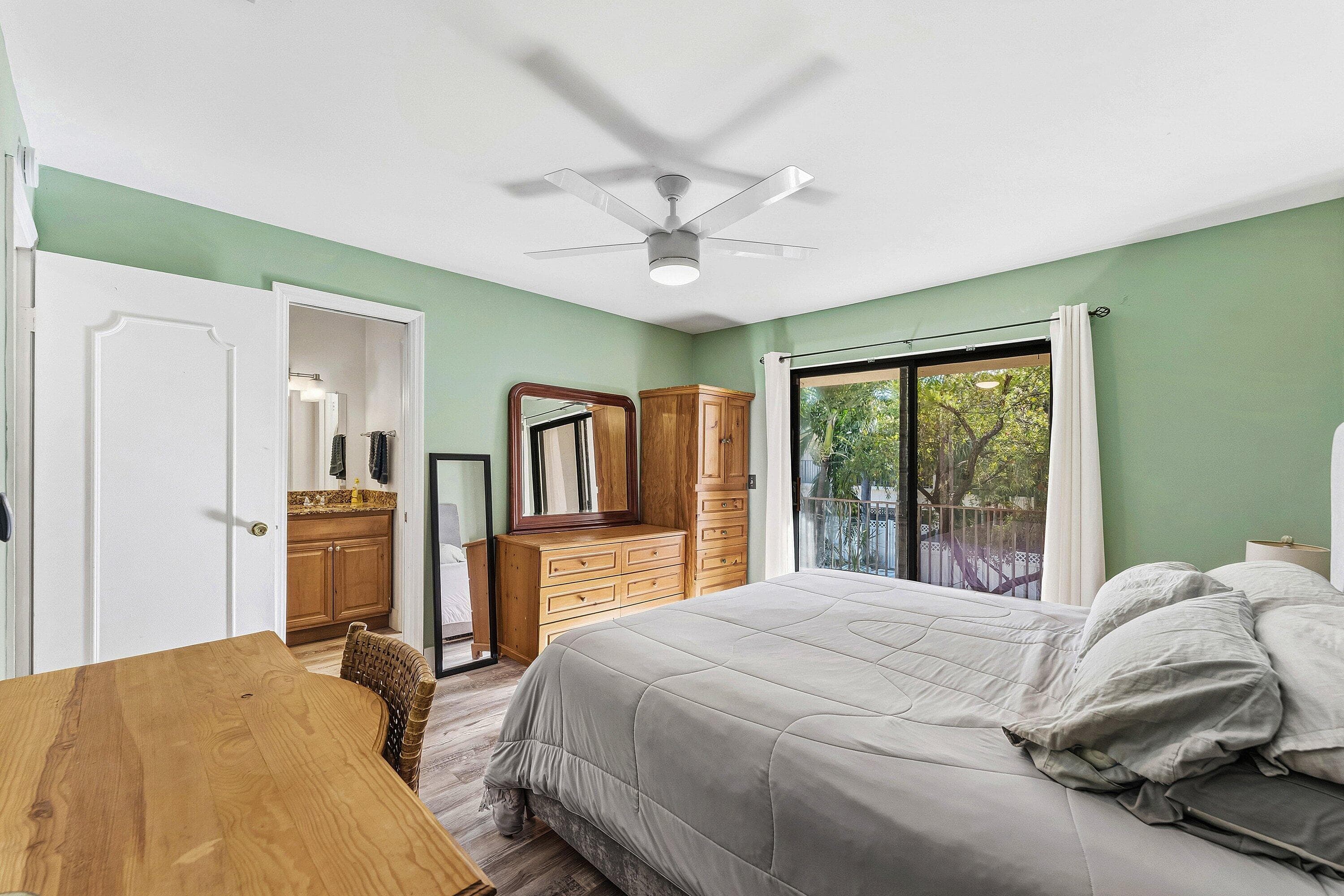 236 SE 10th Avenue, Pompano Beach, FL 33060 — photo 14 of 50