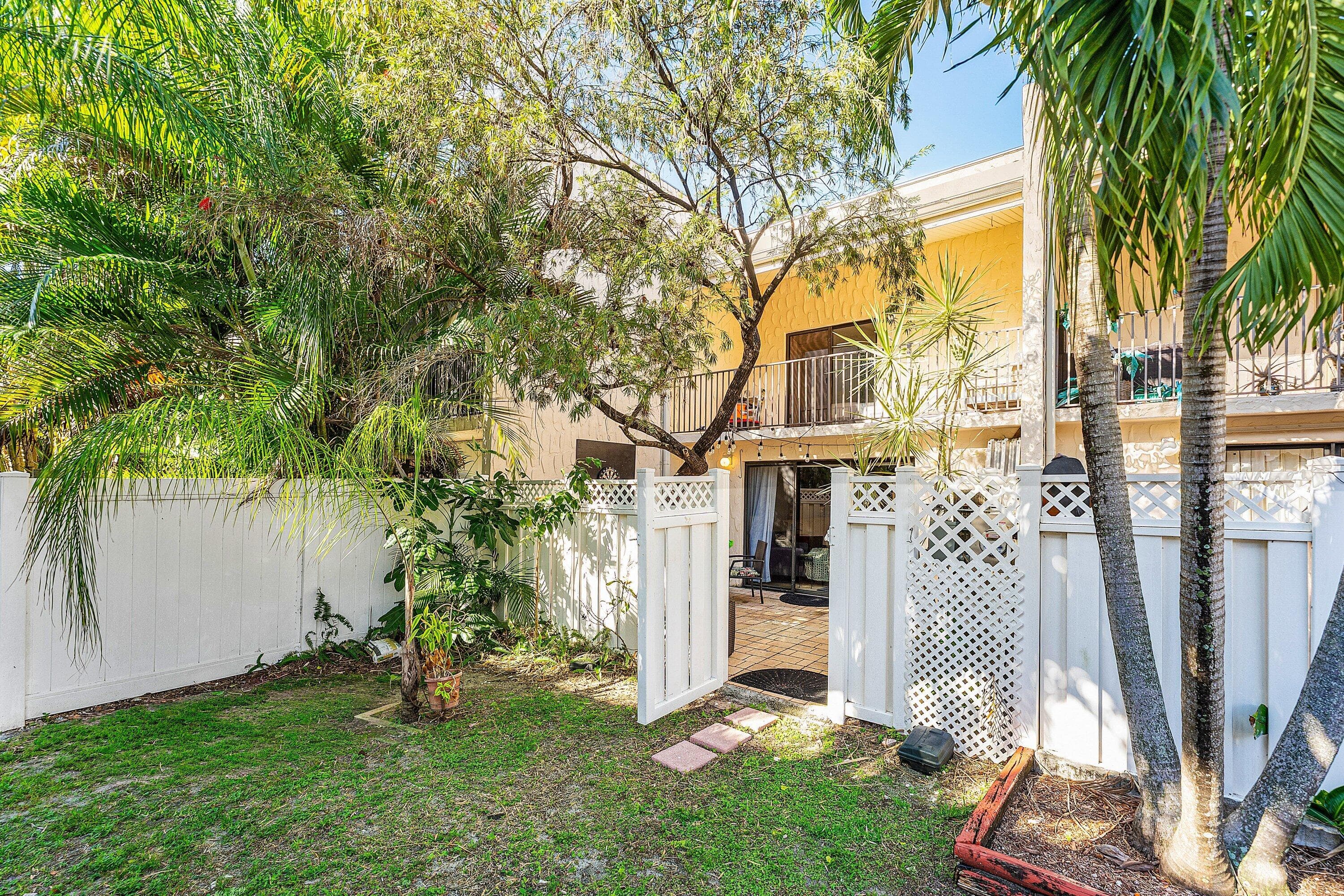 236 SE 10th Avenue, Pompano Beach, FL 33060 — photo 27 of 50