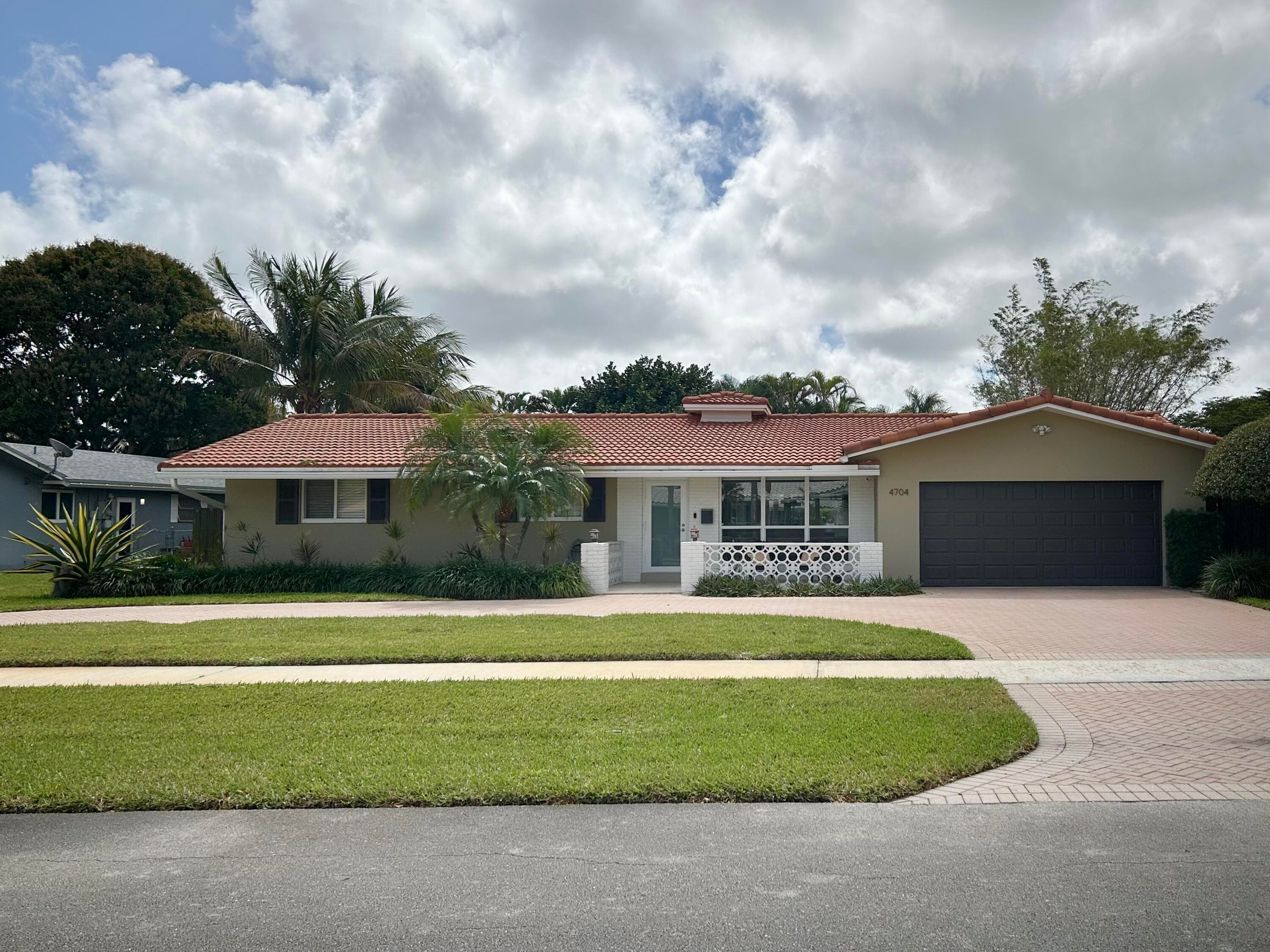 4704 Fillmore Street, Hollywood, FL 33021 — photo 1 of 46
