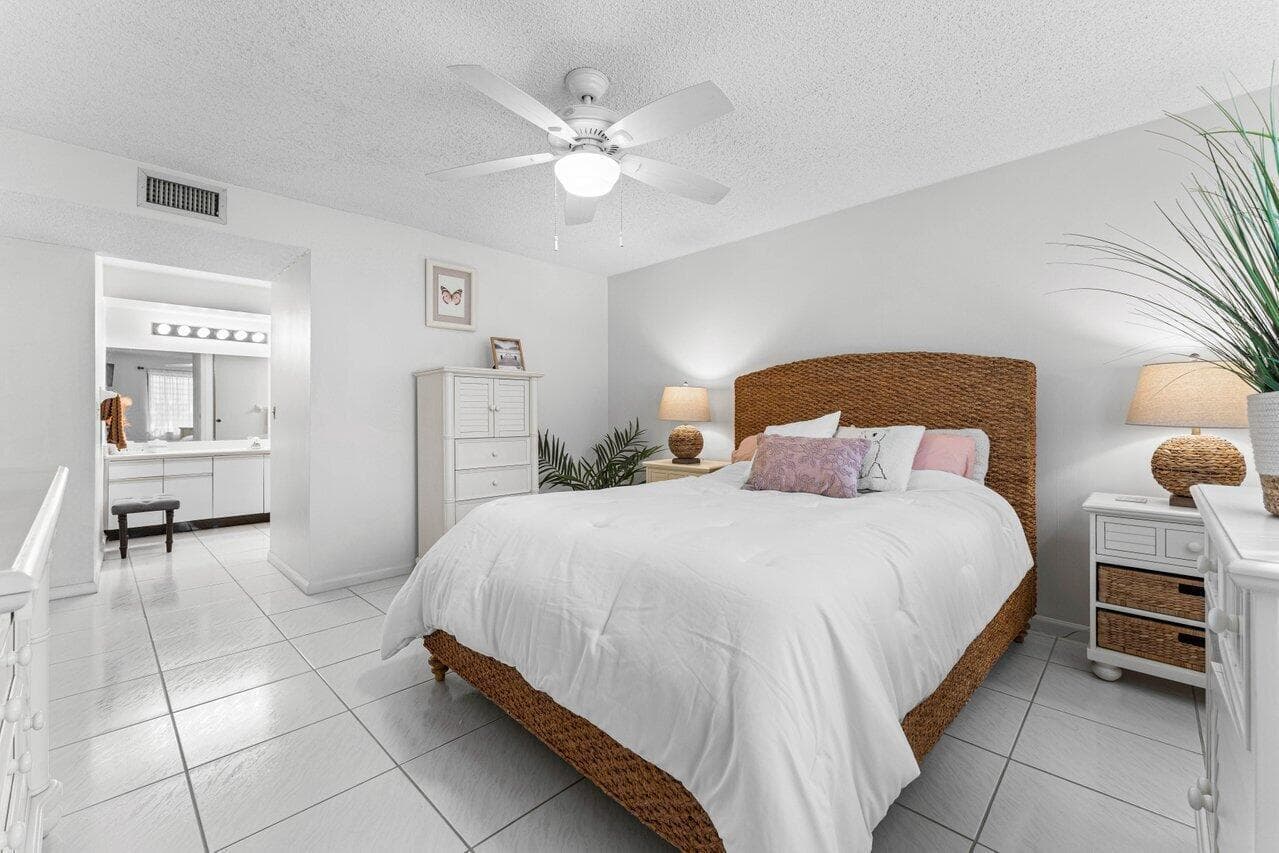 10 Via De Casas Sur 104, Boynton Beach, FL 33426 — photo 12 of 39
