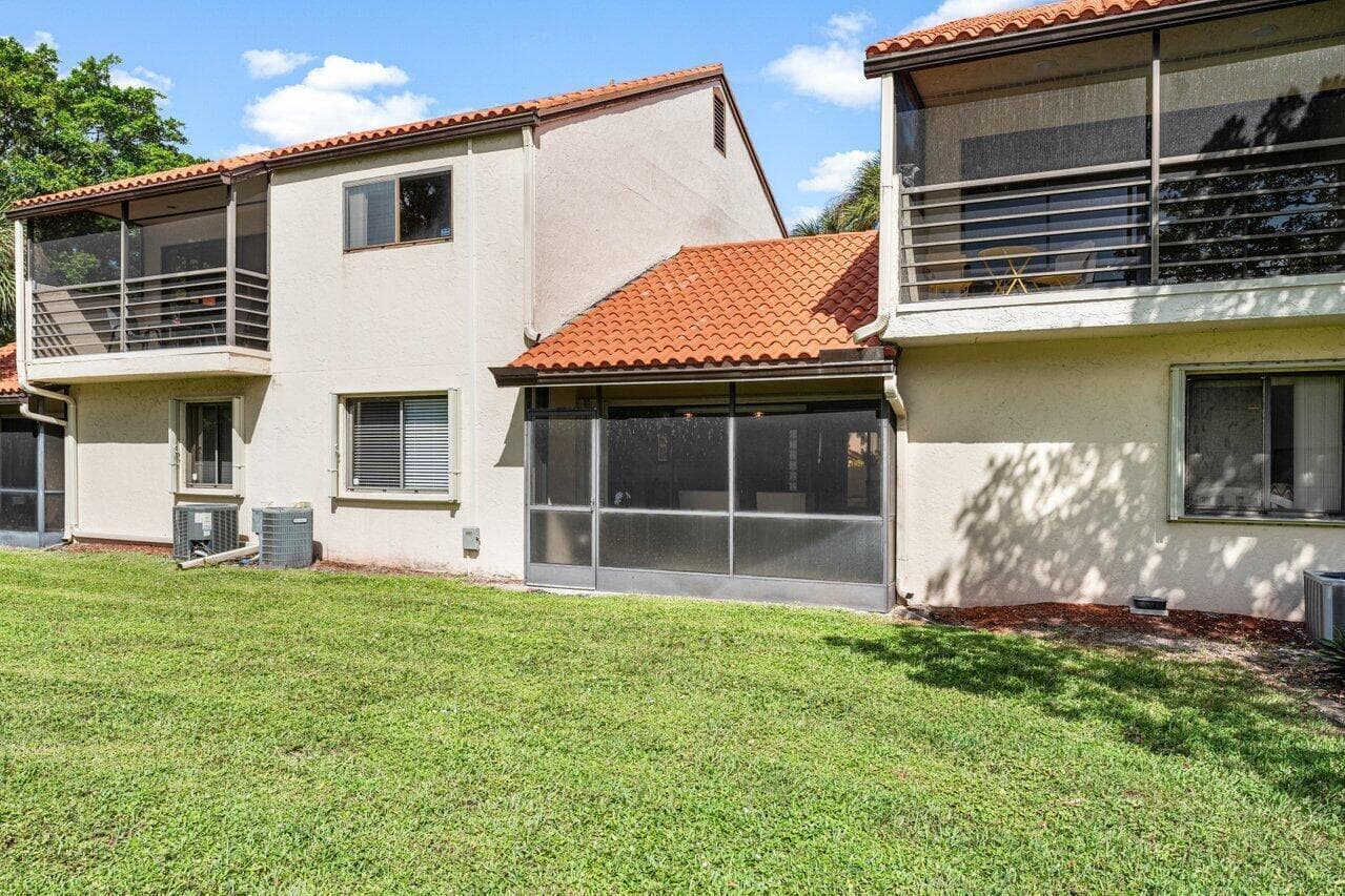10 Via De Casas Sur 104, Boynton Beach, FL 33426 — photo 22 of 39