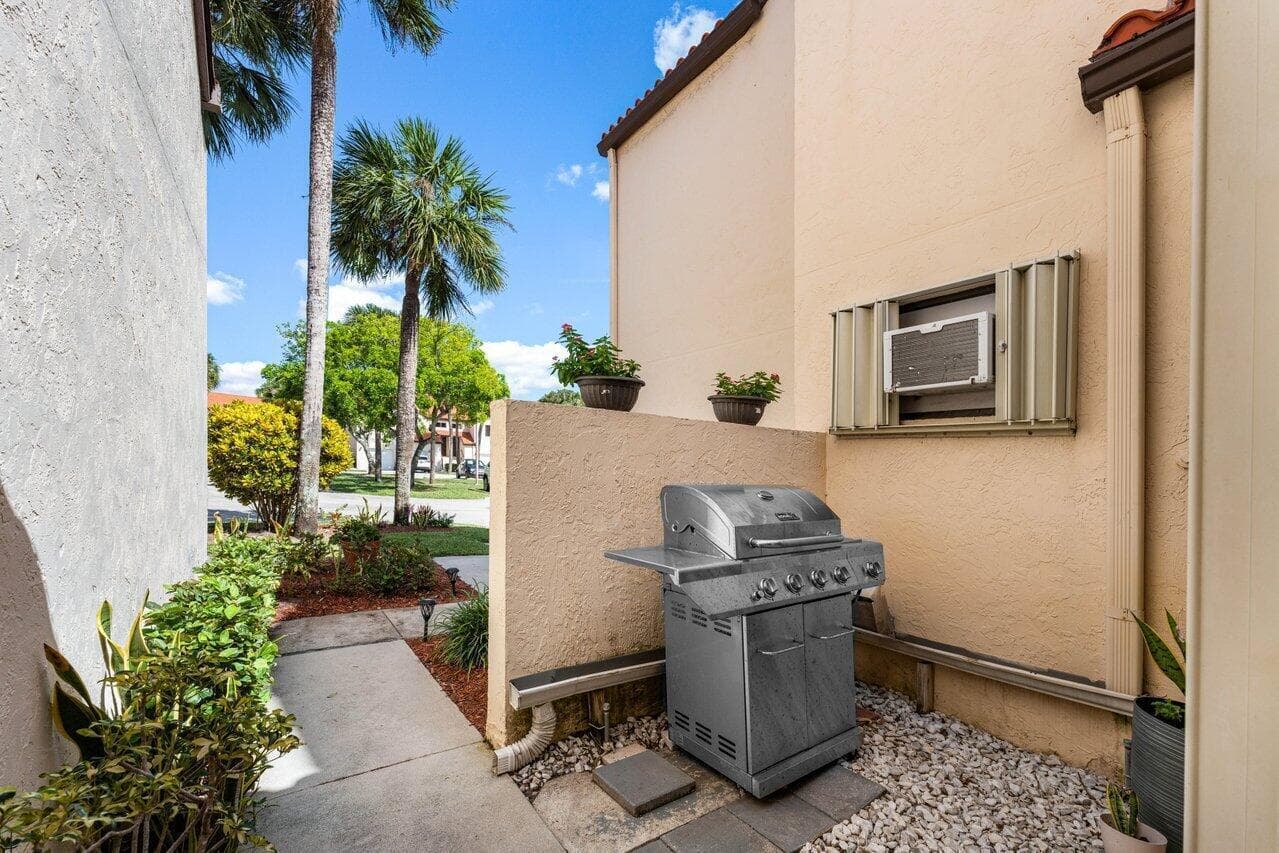 10 Via De Casas Sur 104, Boynton Beach, FL 33426 — photo 29 of 39