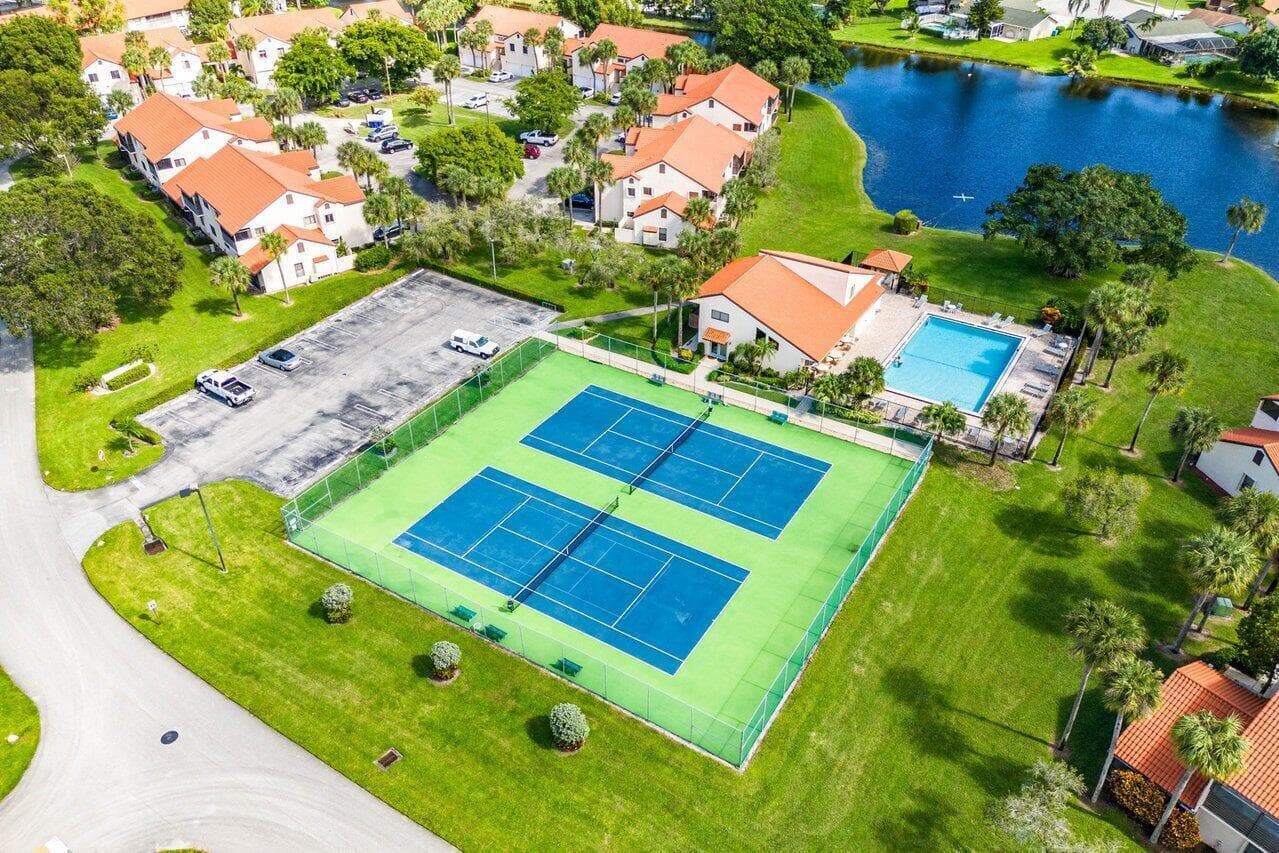 10 Via De Casas Sur 104, Boynton Beach, FL 33426 — photo 36 of 39