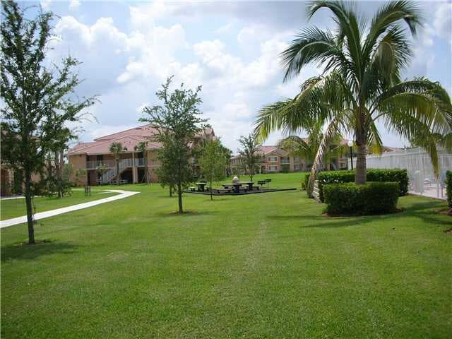 221 SW Palm Drive 305, Port St. Lucie, FL 34986 — photo 18 of 42