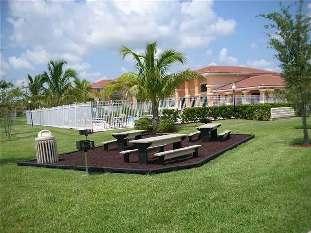 221 SW Palm Drive 305, Port St. Lucie, FL 34986 — photo 20 of 42