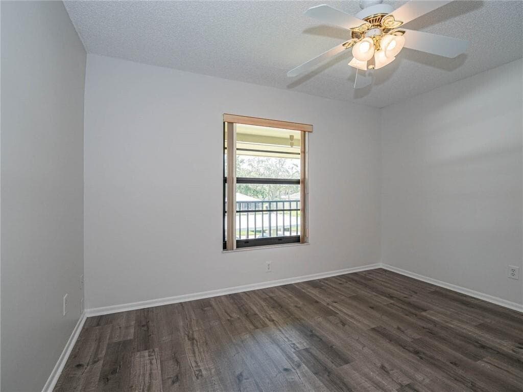 28 Plantation Drive 202, Vero Beach, FL 32966 — photo 17 of 30