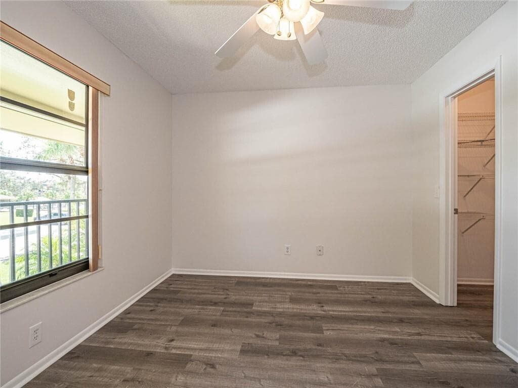28 Plantation Drive 202, Vero Beach, FL 32966 — photo 21 of 30