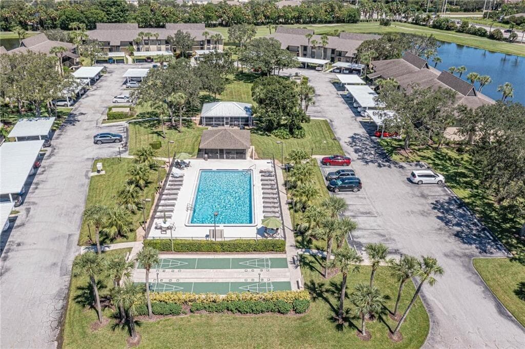 28 Plantation Drive 202, Vero Beach, FL 32966 — photo 29 of 30