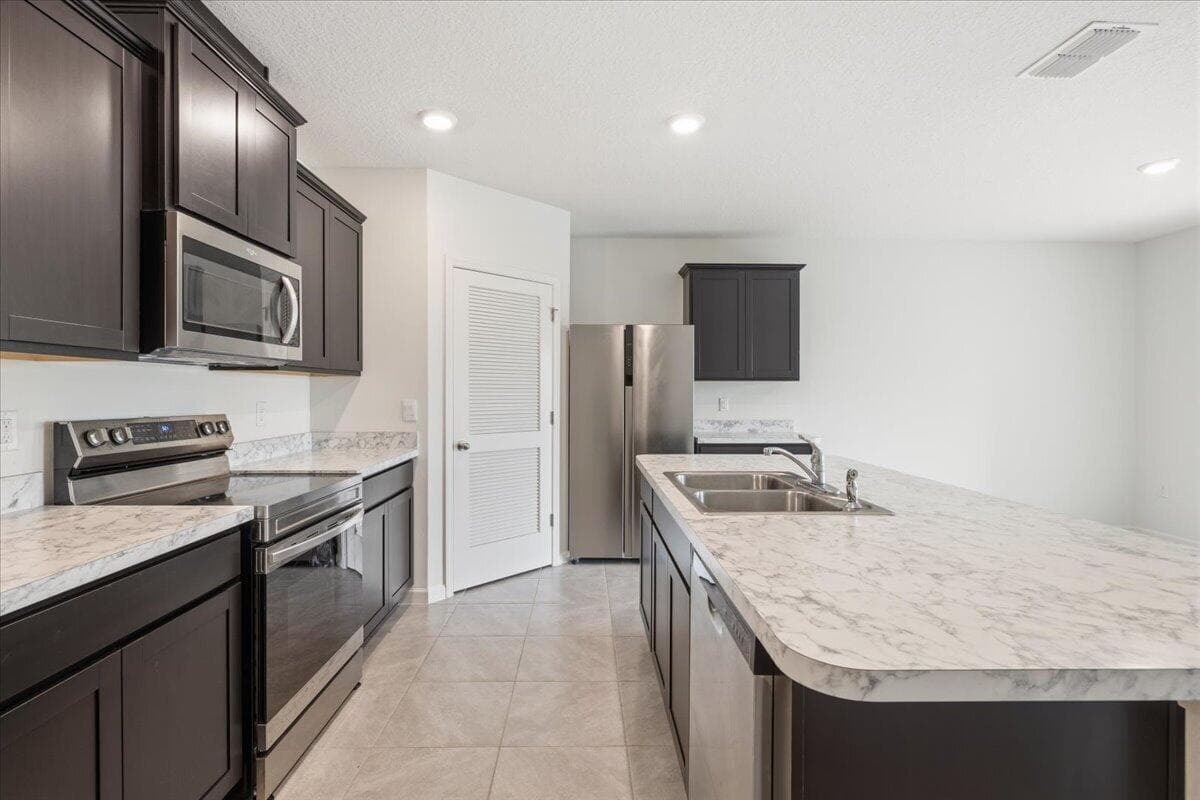 1072 Roseland Road, Sebastian, FL 32958 — photo 8 of 47