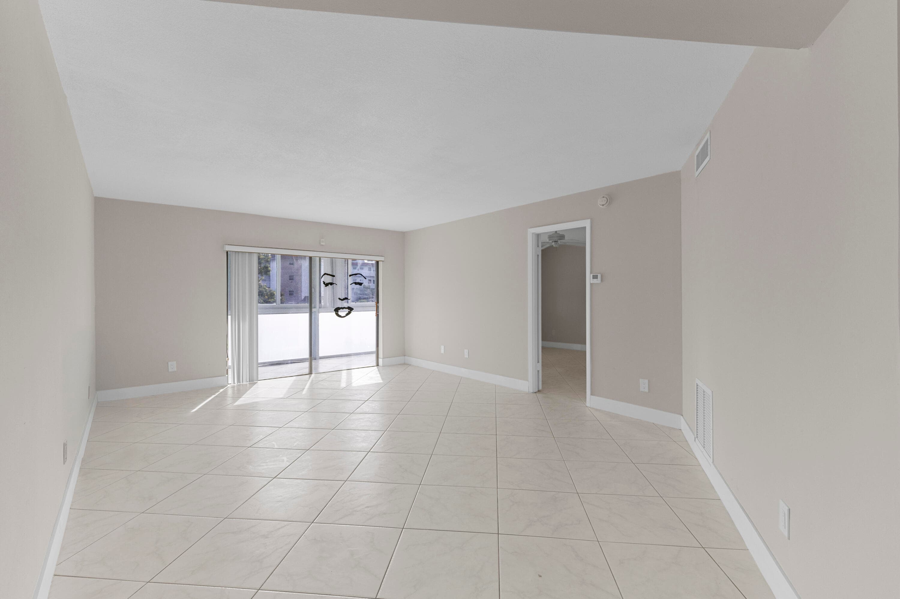 4141 NW 44th Avenue 224, Lauderdale Lakes, FL 33319 — photo 5 of 27