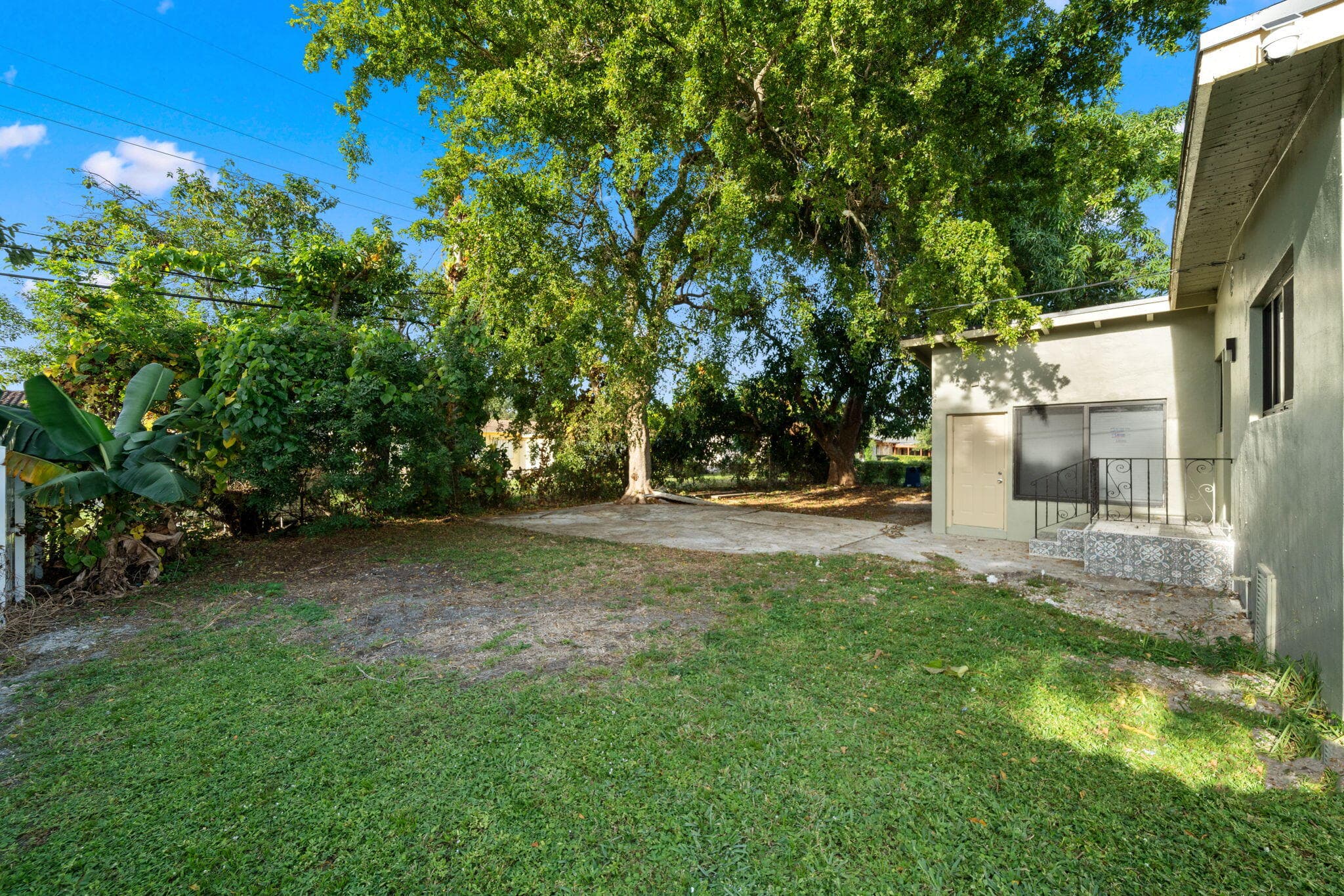 1300 NW 90th Street, Miami, FL 33147 — photo 17 of 18