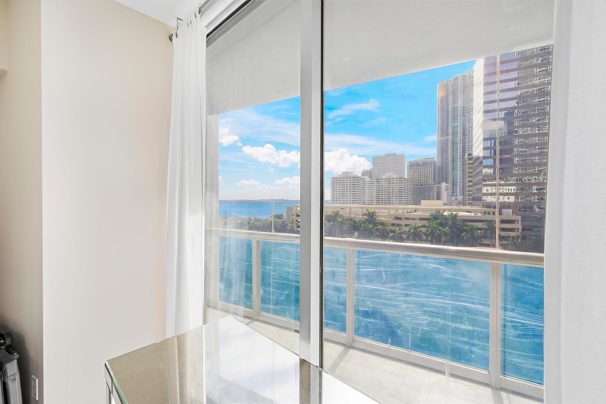 495 Brickell Avenue 911, Miami, FL 33131 — photo 14 of 35