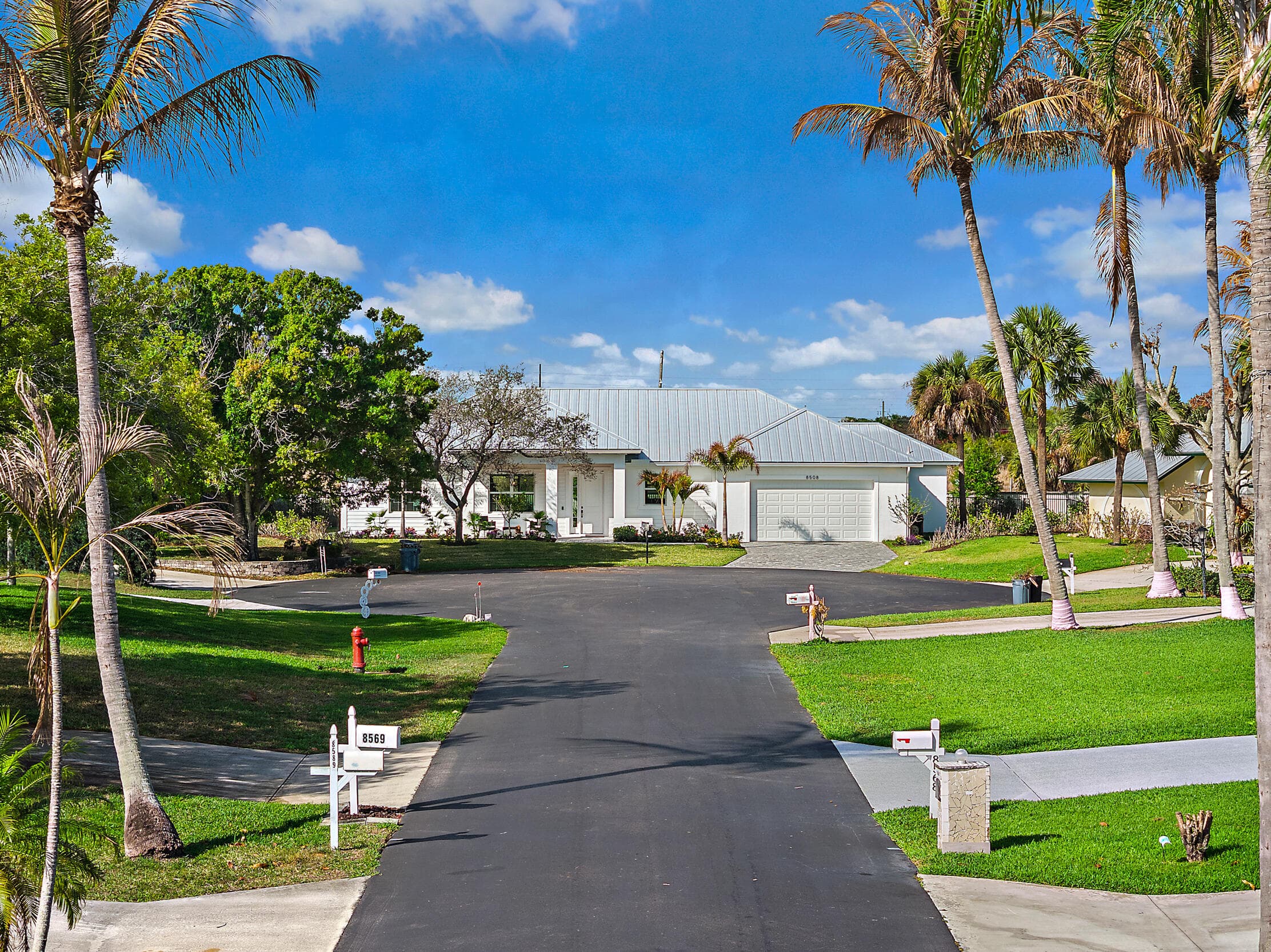 8508 SE Woodwind Street, Hobe Sound, FL 33455 — photo 18 of 27
