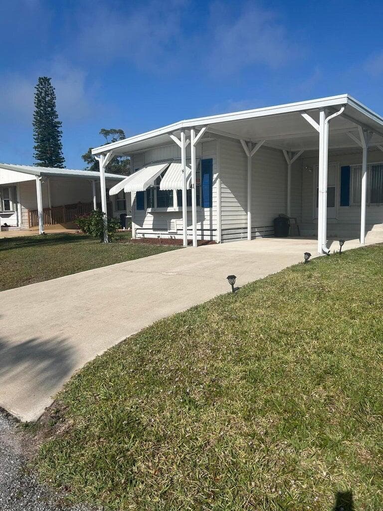 11 Del Sol, Port St. Lucie, FL 34952 — photo 2 of 8
