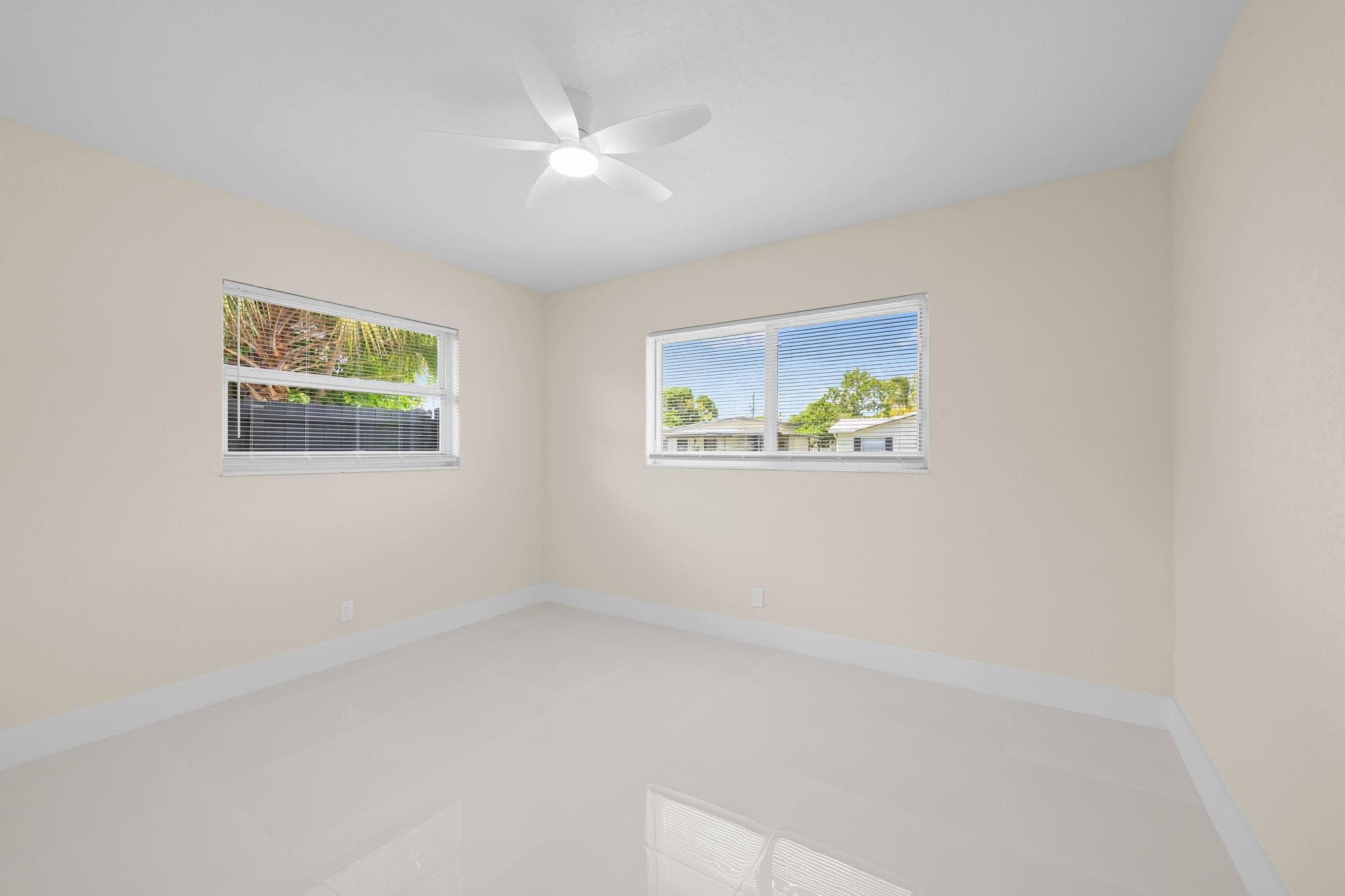 832 NE 12th Avenue 1, Pompano Beach, FL 33060 — photo 4 of 8
