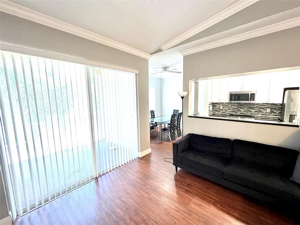 7085 Nova Drive 226, Davie, FL 33317 — photo 3 of 10